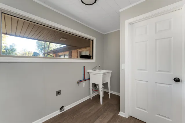 $369,500 | 26261 La Muera Street, Farmington, MI 48334