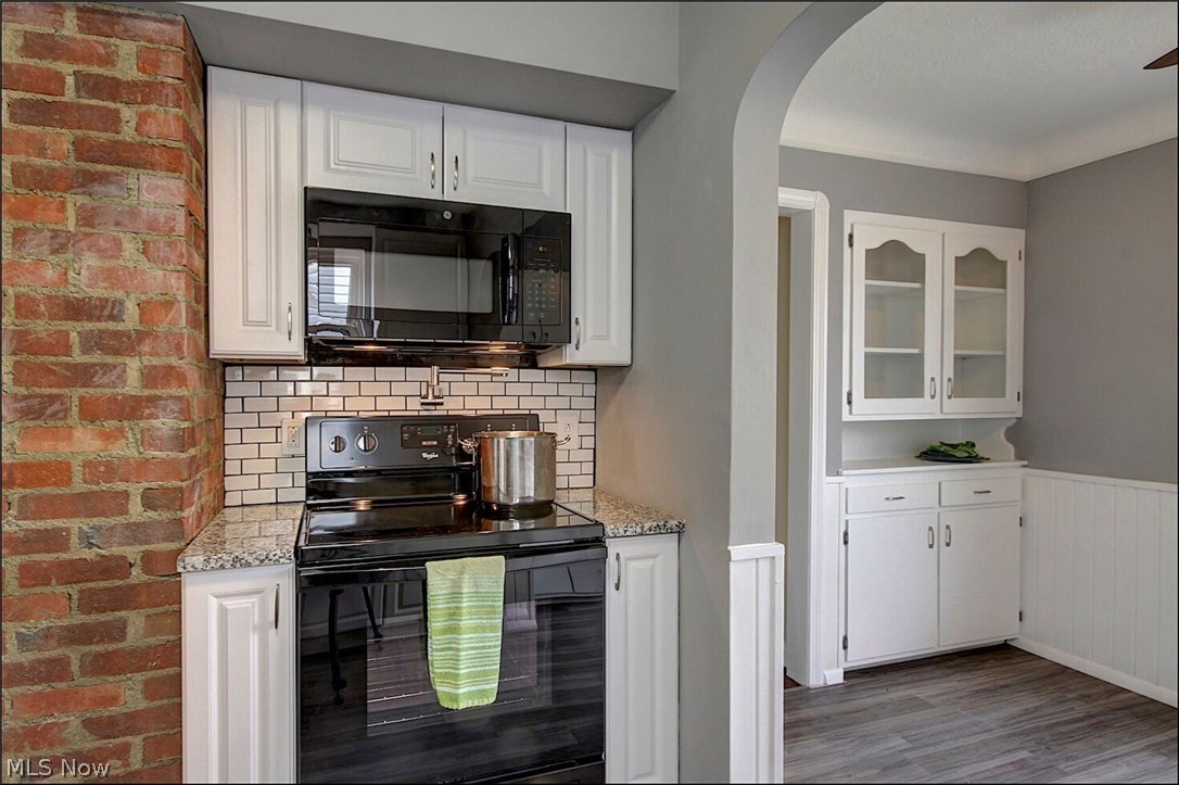 4615 Pershing Avenue Cleveland, OH 44134 - Photo 7 of 27
