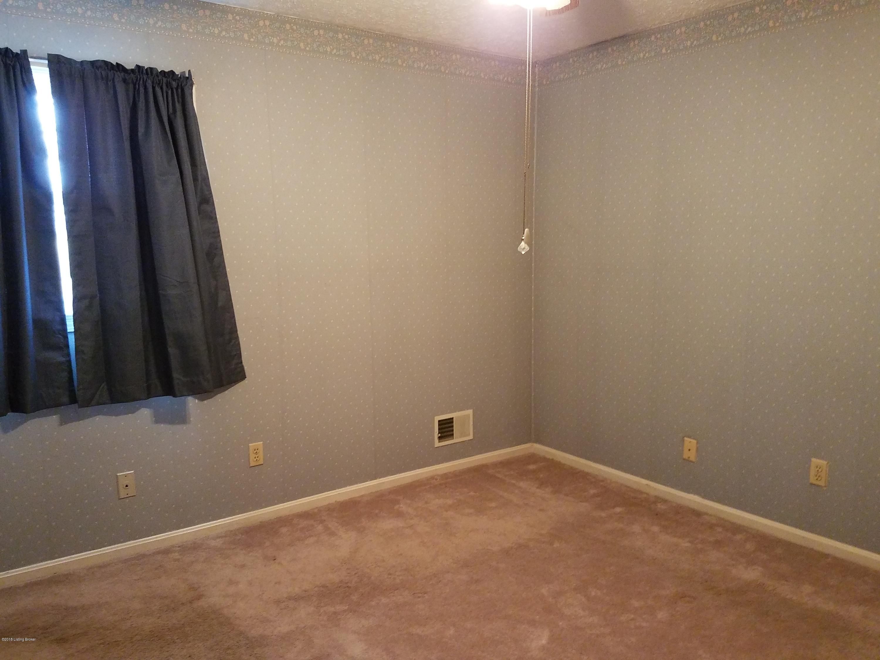 245 Foxboro Road Brandenburg, KY 40108 - Photo 14 of 22 foxboro bedroom 2