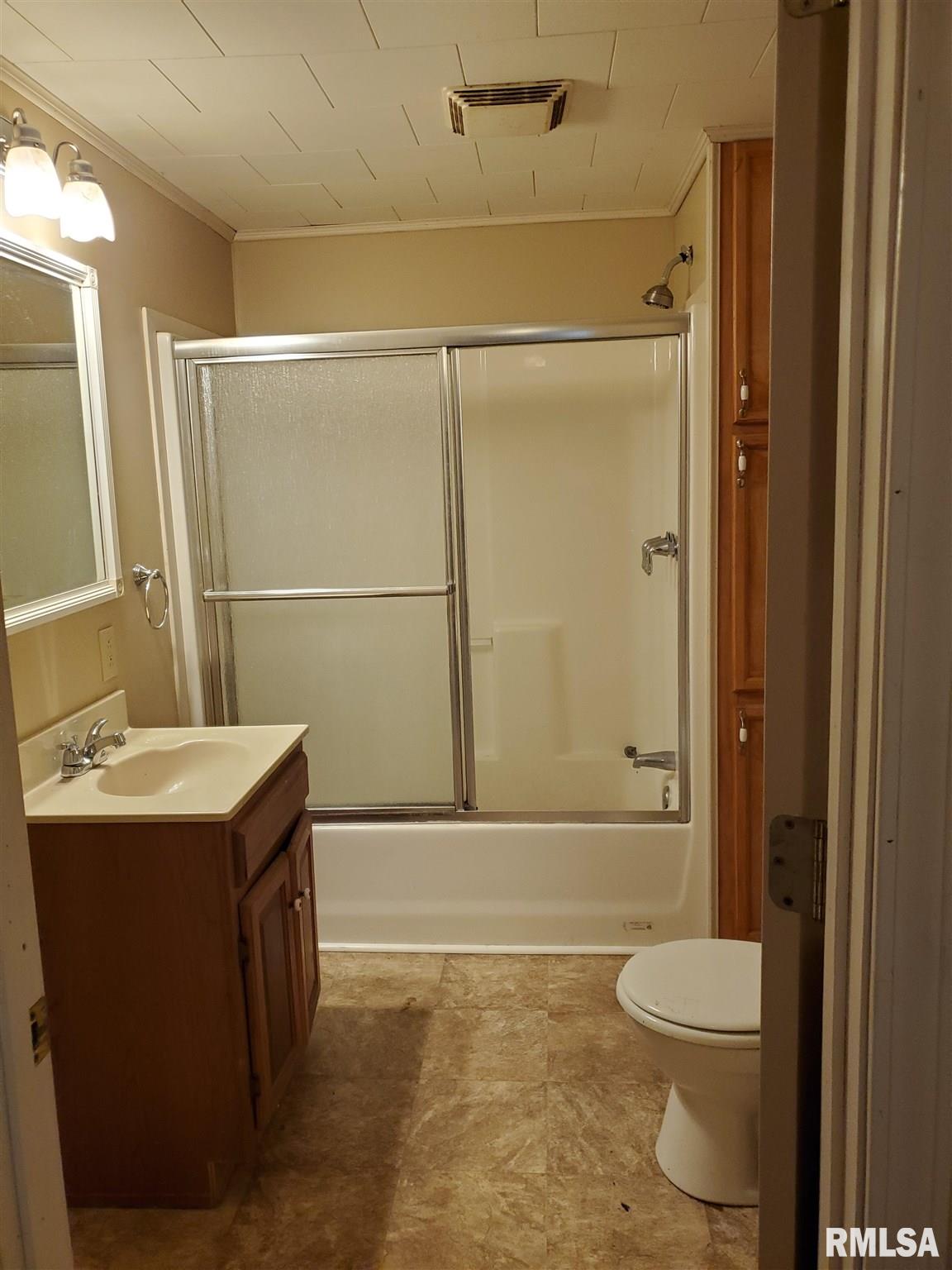 20277 Galatia Post Road Pittsburg, IL 62974 - Photo 16 of 37
