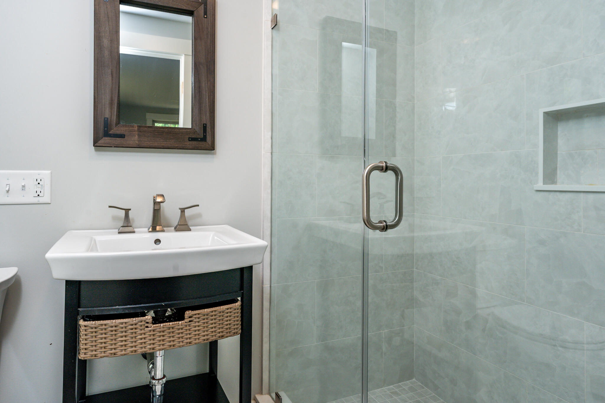 844 Shootflying Hill Road Centerville, MA 02632 - Photo 14 of 18 1stbedroombath