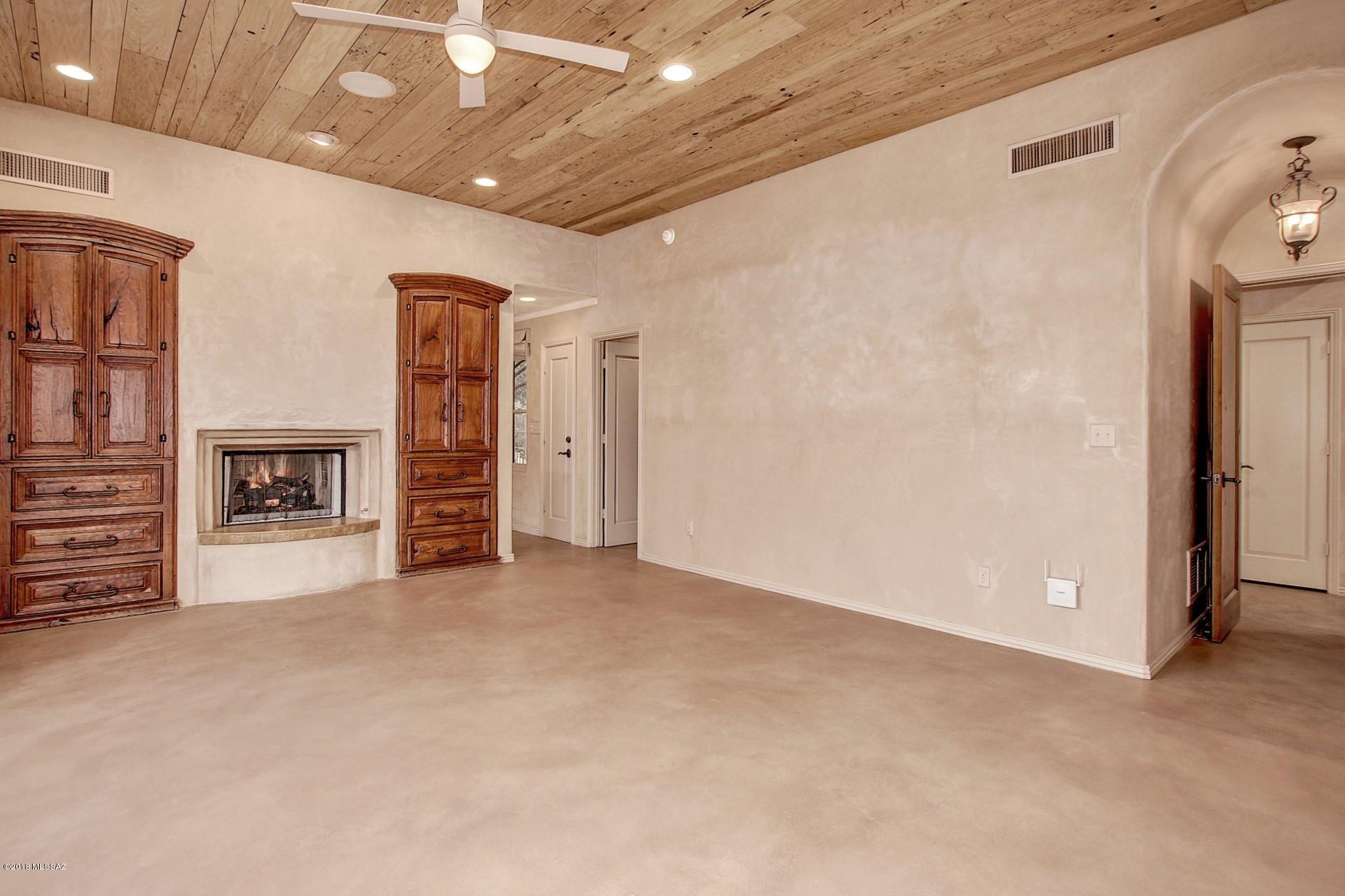 5711 East Fort Lowell Road Tucson, AZ 85712 - Photo 15 of 47 Gallery Image 15