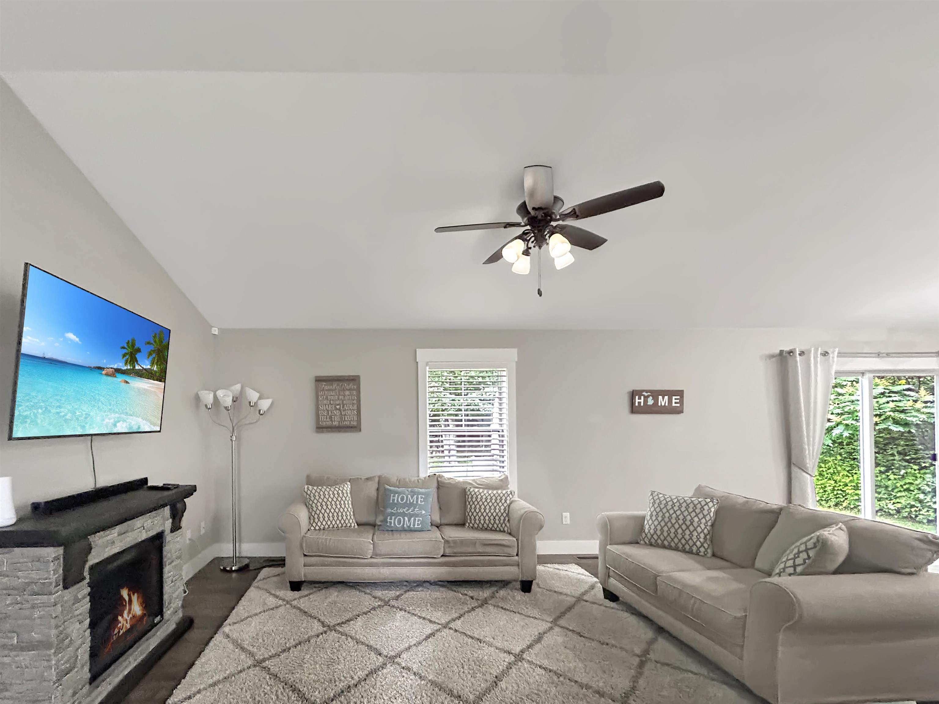 4159 Edwin Boulevard Grawn, MI 49637 - Photo 4 of 33