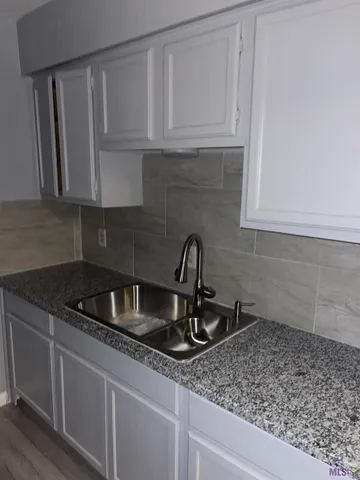 $880 | Undisclosed Address, Baton Rouge, LA 70810