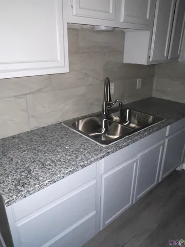 $880 | Undisclosed Address, Baton Rouge, LA 70810