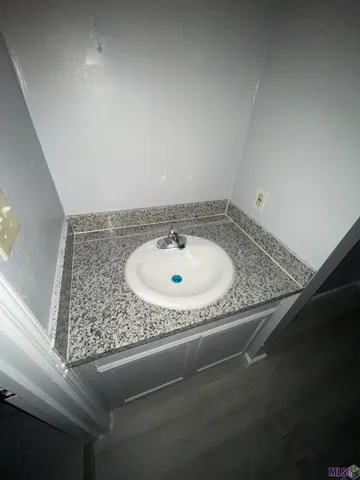 $880 | Undisclosed Address, Baton Rouge, LA 70810