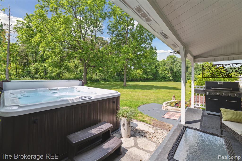 8809 Sashabaw Road Clarkston, MI 48348 - Photo 33 of 44