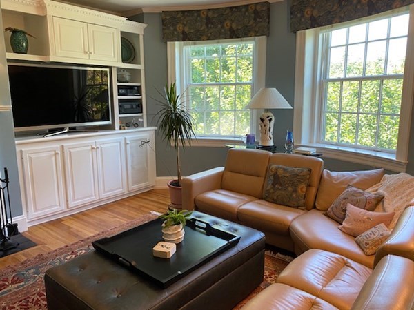 30 Dean Road, Unit D3 Brookline, MA 02445 - Photo 3 of 33