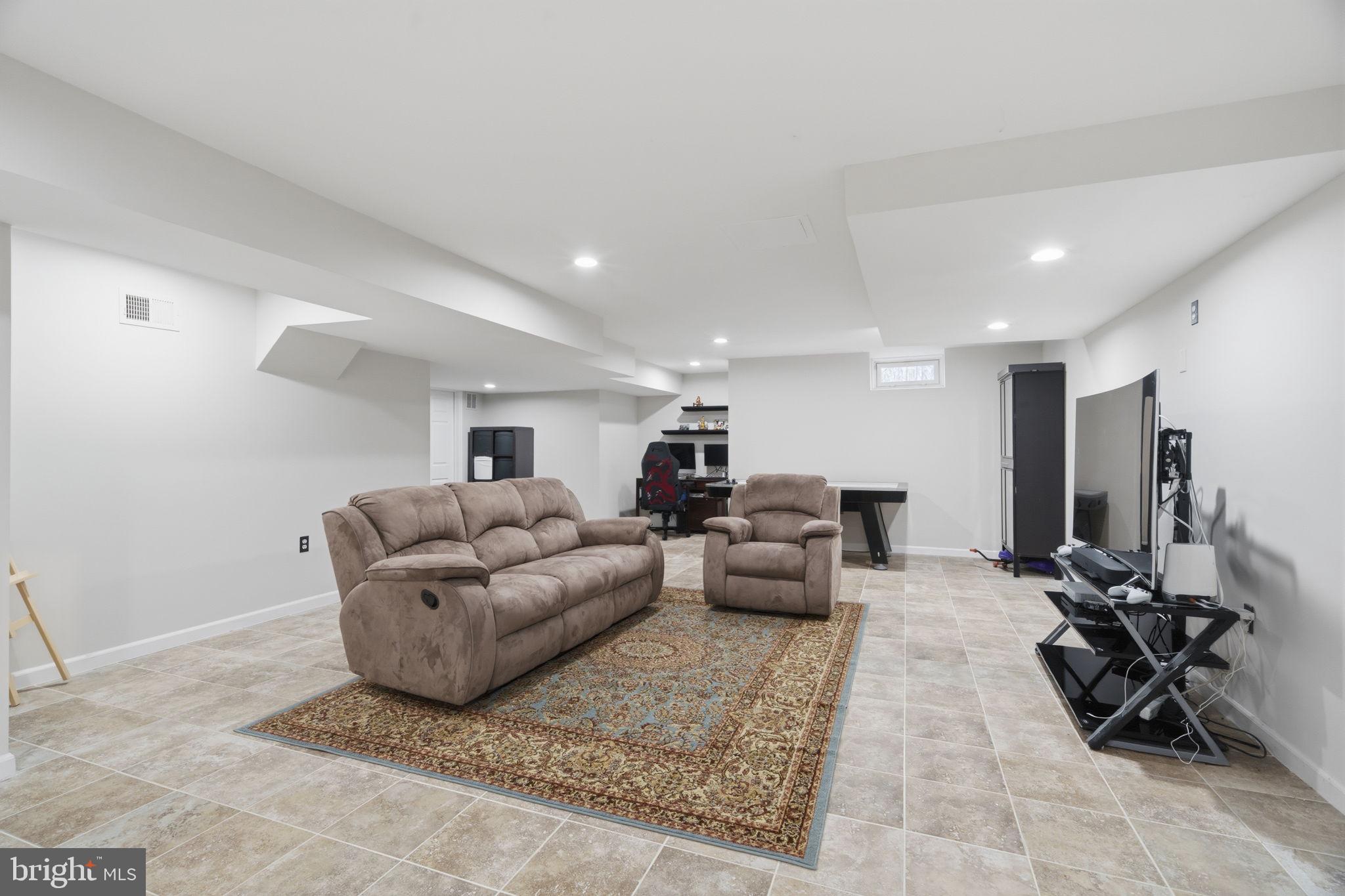 24 Devonshire Drive Princeton, NJ 08540 - Photo 37 of 46