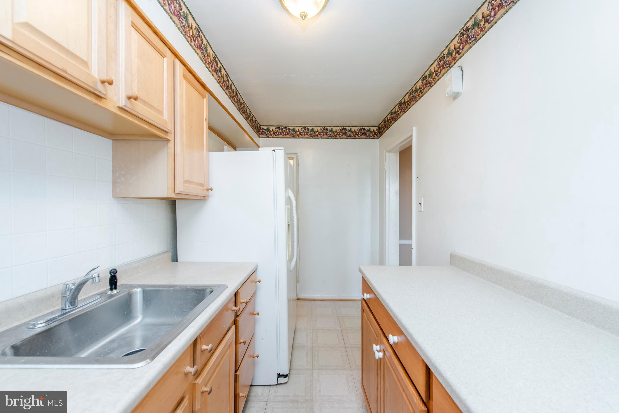 5418 Masefield Road Baltimore, MD 21229 - Photo 14 of 35 Kitchen