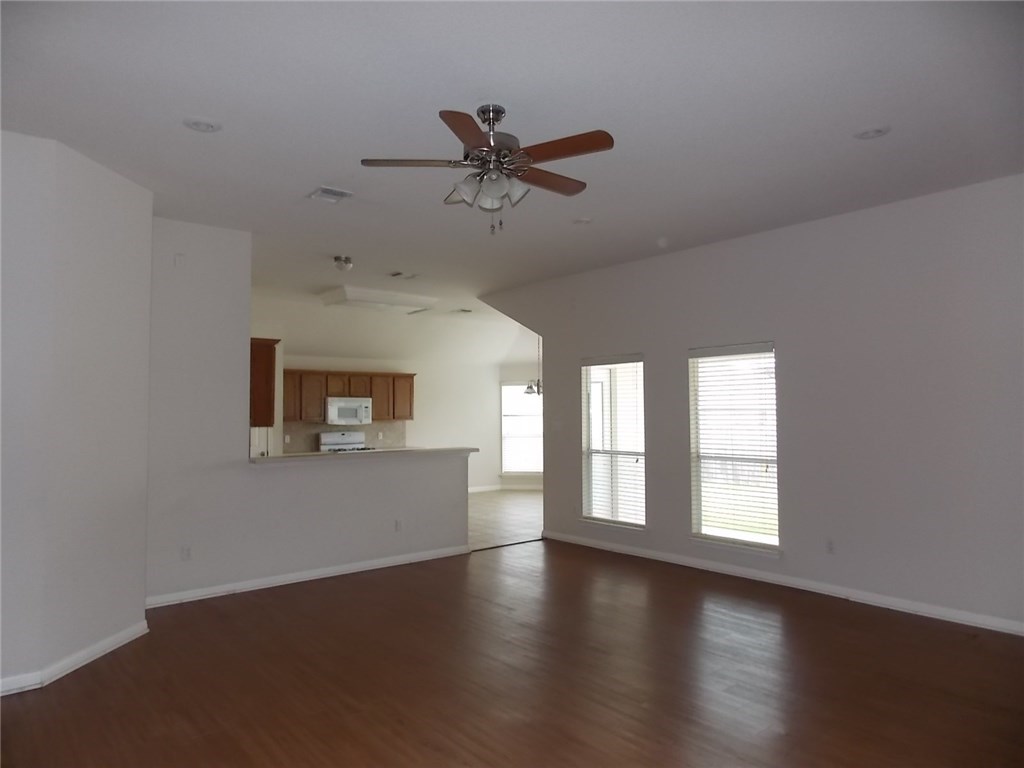 199 Prairie Dawn Kyle, TX 78640 - Photo 4 of 14