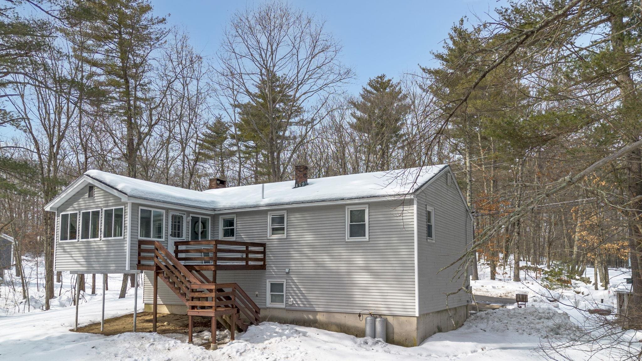 35 Drew Road Derry, NH 03038 - Photo 2 of 21