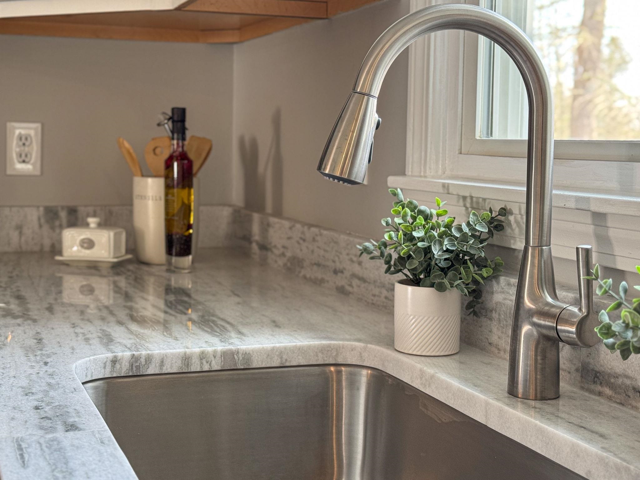 35 Drew Road Derry, NH 03038 - Photo 5 of 21