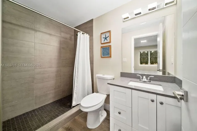 $2,300 | 2311 Scott Street, Unit 4, Hollywood, FL 33020