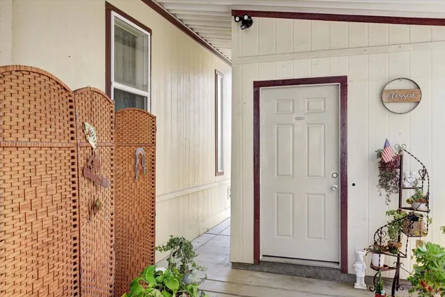 $349,999 | 99 Pheasant Lane, Oceanside, CA 92057