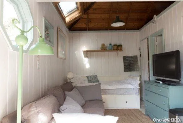 $6,000 | 35 Beachwold Avenue, Ocean Beach, NY 11770