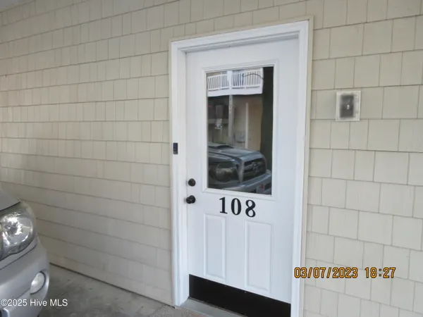$2,100 | 108 Sea Star Circle, Unit 108, Surf City, NC 28445