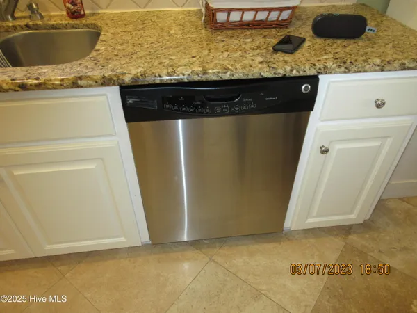 $2,100 | 108 Sea Star Circle, Unit 108, Surf City, NC 28445