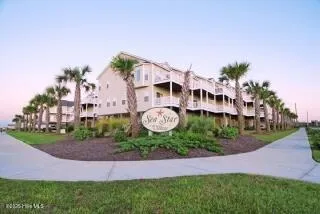 $2,100 | 108 Sea Star Circle, Unit 108, Surf City, NC 28445