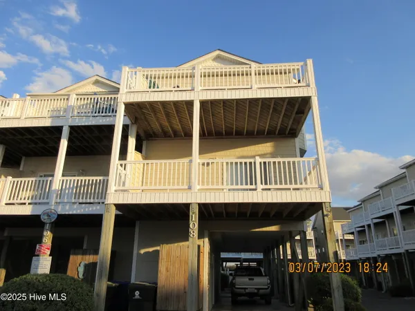$2,100 | 108 Sea Star Circle, Unit 108, Surf City, NC 28445