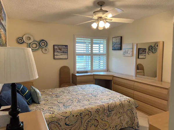 $1,950 | 183 Normandy Lane, Delray Beach, FL 33484