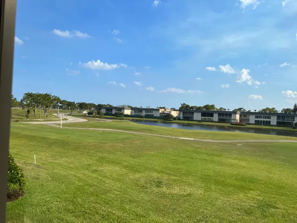 $1,950 | 183 Normandy Lane, Delray Beach, FL 33484