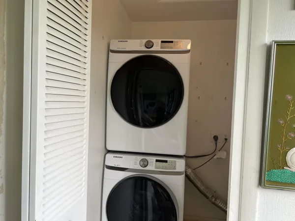 $1,950 | 183 Normandy Lane, Delray Beach, FL 33484