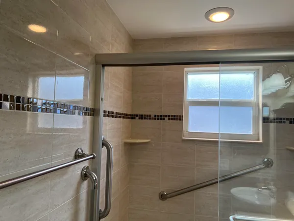 $1,950 | 183 Normandy Lane, Delray Beach, FL 33484