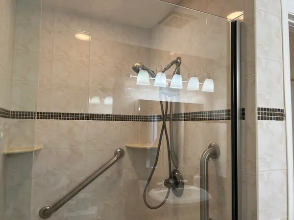 $1,950 | 183 Normandy Lane, Delray Beach, FL 33484