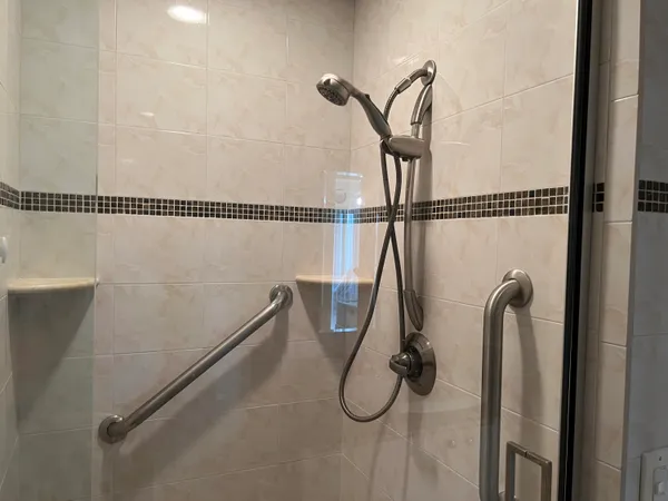 $1,950 | 183 Normandy Lane, Delray Beach, FL 33484