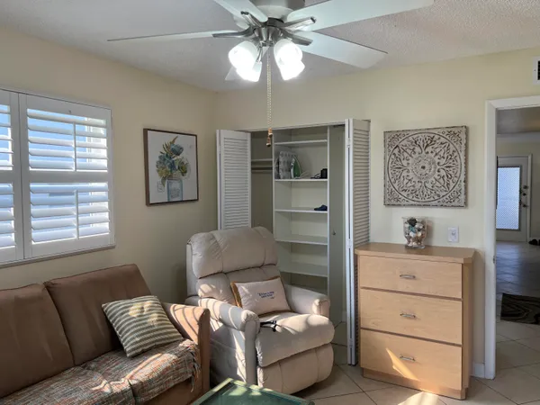 $1,950 | 183 Normandy Lane, Delray Beach, FL 33484