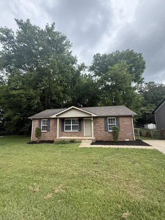 $1,300 | 105 Monarch Lane, Unit 1, Clarksville, TN 37042