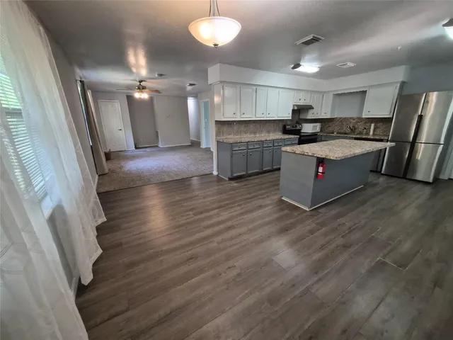 $1,700 | 12335 Roy Road, Unit CR105, Pearland, TX 77581