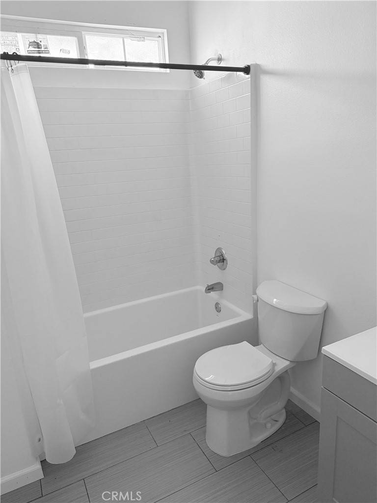 1469 East George Street Banning, CA 92220 - Photo 12 of 20 Bathroom #1