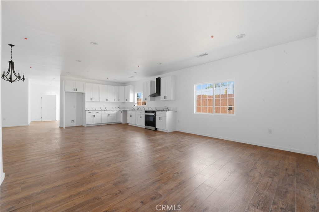 1469 East George Street Banning, CA 92220 - Photo 14 of 33 Kitchen Dining open