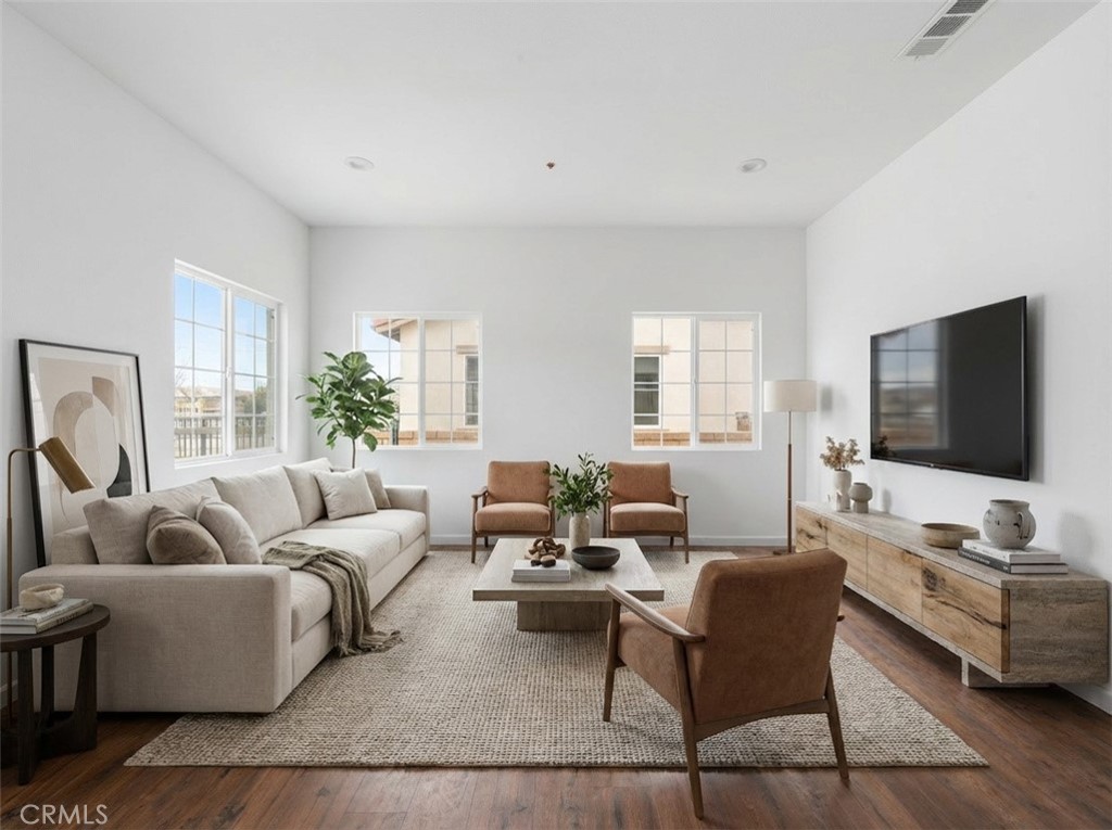 1469 East George Street Banning, CA 92220 - Photo 4 of 33 Living room staged