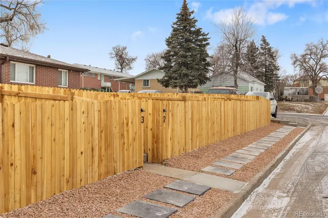 $349,000 | 6160 West 17th Avenue, Unit 4, Lakewood, CO 80214