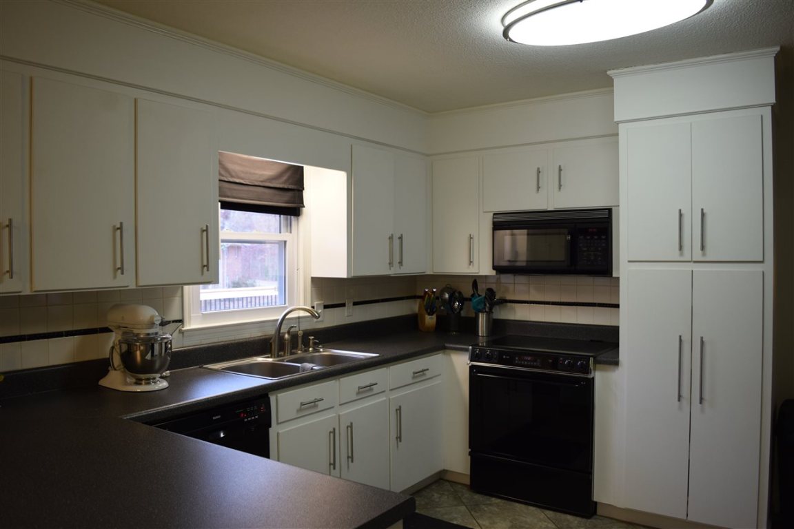 209 Timberlake Road Anderson, SC 29625 - Photo 3 of 27 Gallery Image 3
