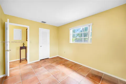 $1,150,000 | 8701 Southwest 87th Court, Miami, FL 33173