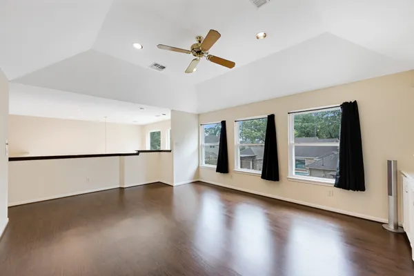 $475,000 | 5115 Westerham Place, Houston, TX 77069