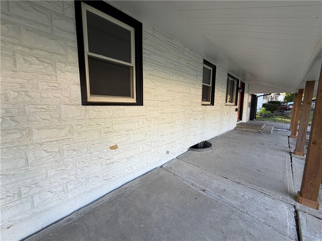 4016 South Spring Street Independence, MO 64055 - Photo 4 of 36