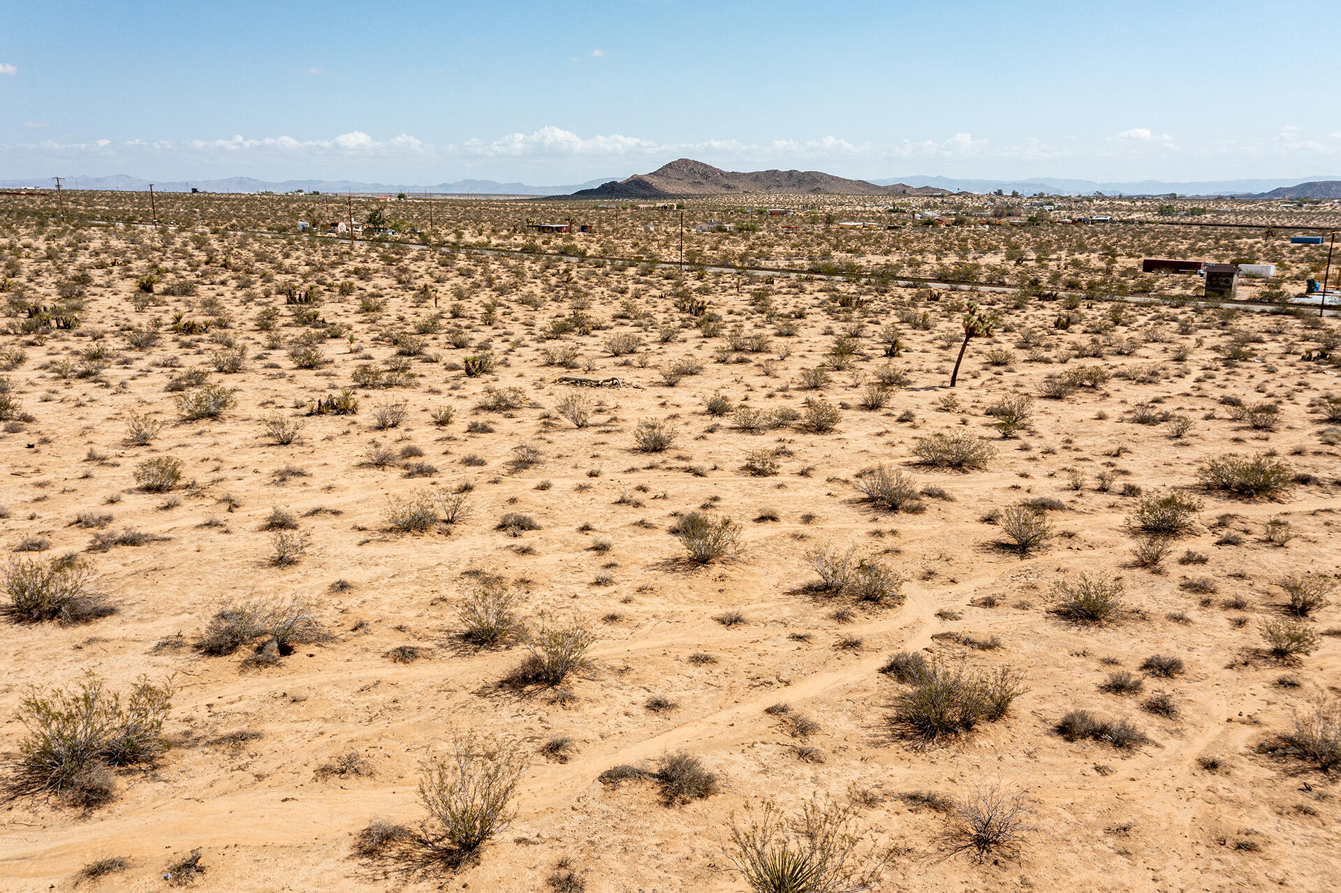 401 Stonehill Avenue Joshua Tree, CA 92252 - Photo 6 of 20