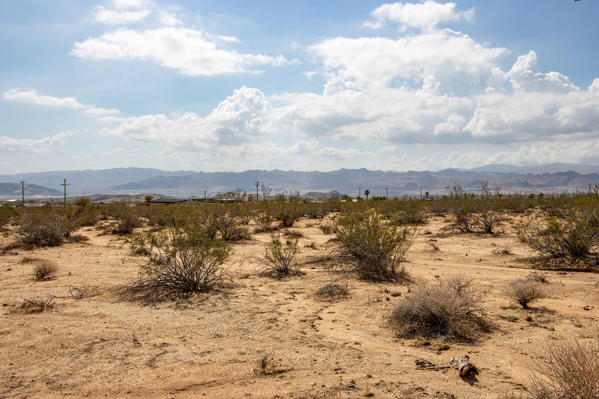 401 Stonehill Avenue Joshua Tree, CA 92252 - Photo 10 of 20 a view of a city