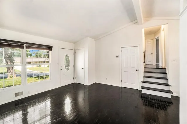 $245,000 | 215 Grant Avenue, Liberty, MO 64068