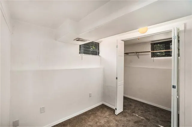 $245,000 | 215 Grant Avenue, Liberty, MO 64068