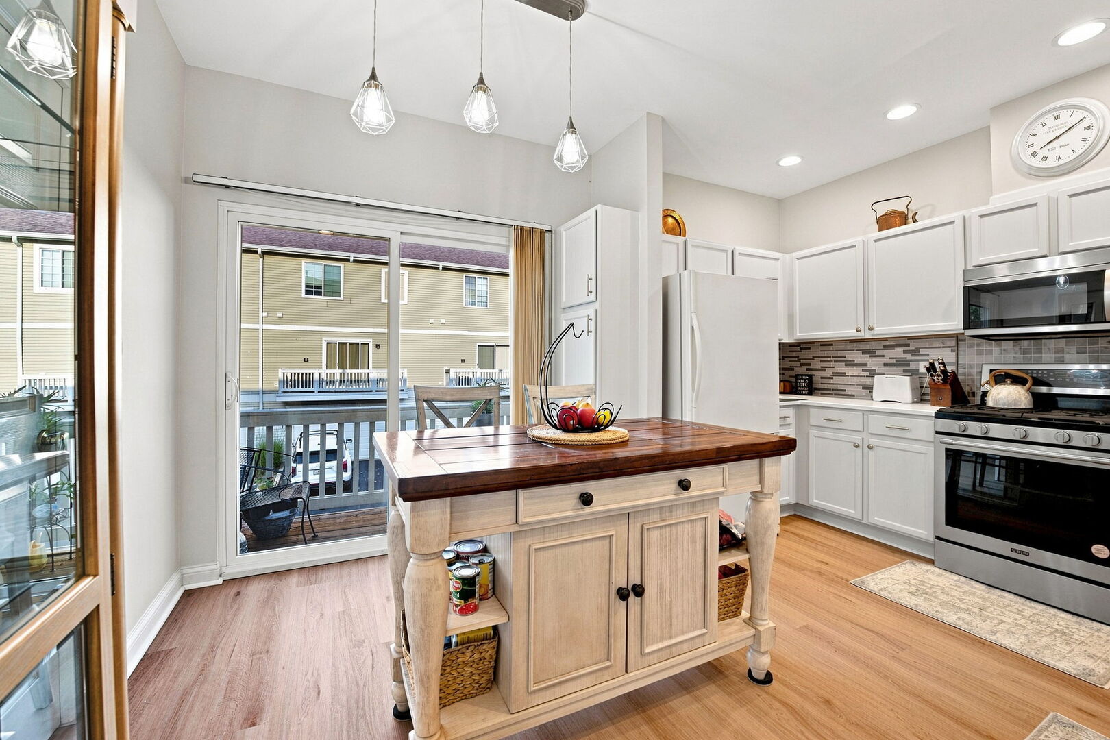 3457 Ravinia Circle Aurora, IL 60504 - Photo 10 of 36 Gallery Image 10
