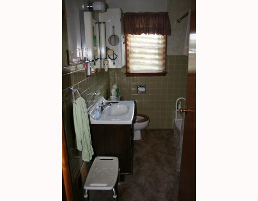 26077 Edison Road South Bend, IN 46628 - Photo 8 of 9 Gallery Image 8