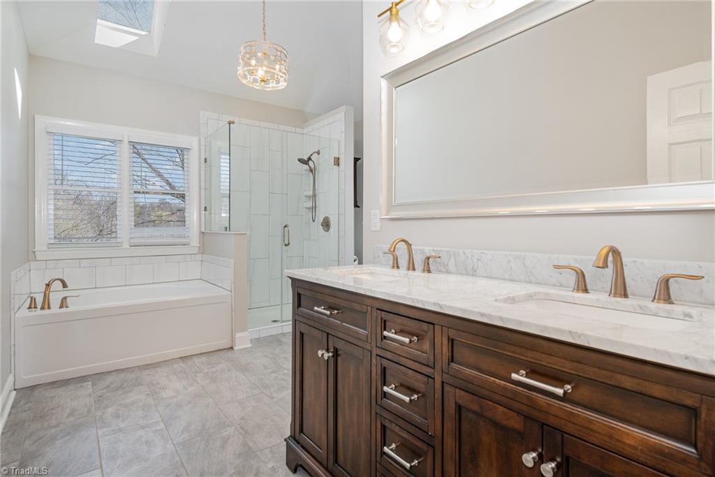 8068 Glengarriff Road Clemmons, NC 27012 - Photo 21 of 32 Gallery Image 21