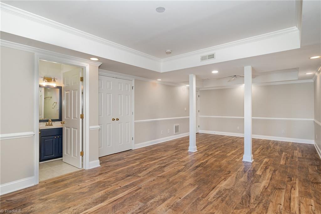 8068 Glengarriff Road Clemmons, NC 27012 - Photo 24 of 32 Gallery Image 24
