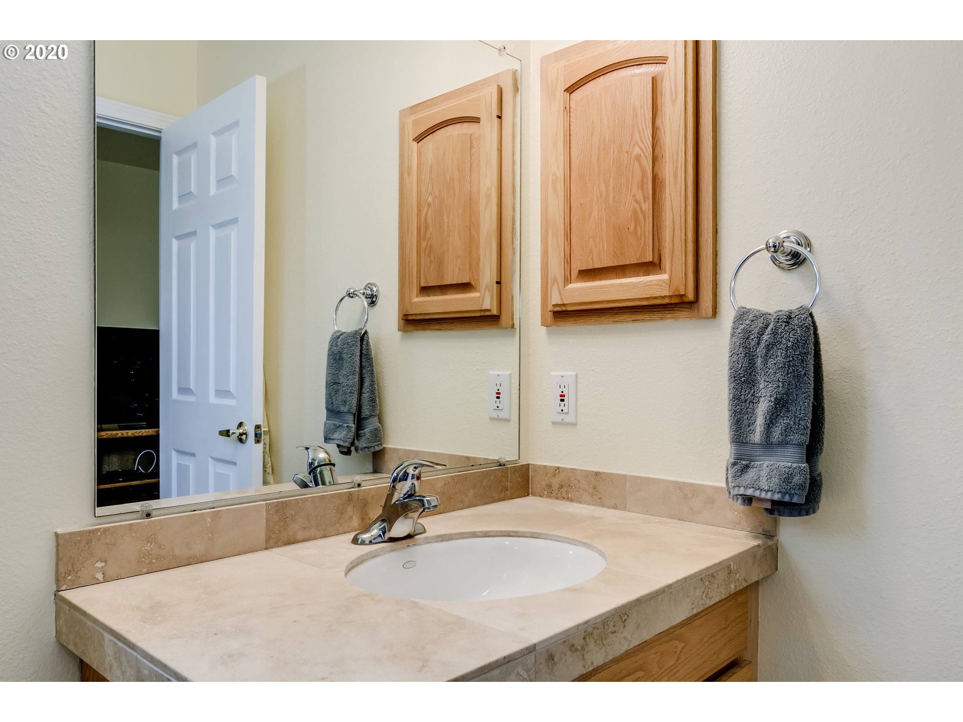 4529 Glacier Street Springfield, OR 97478 - Photo 12 of 23 Gallery Image 12